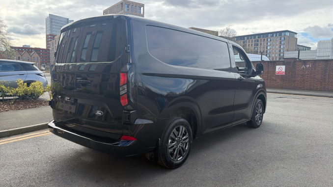 Ford Transit Custom 280 L1 Diesel Fwd 2.0 EcoBlue 136ps H1 Van Limited - Image 10